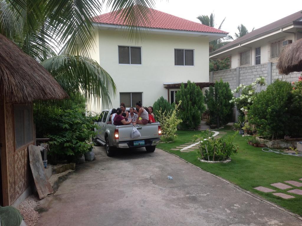 Oslob Garden Stay Beach Resort Екстер'єр фото