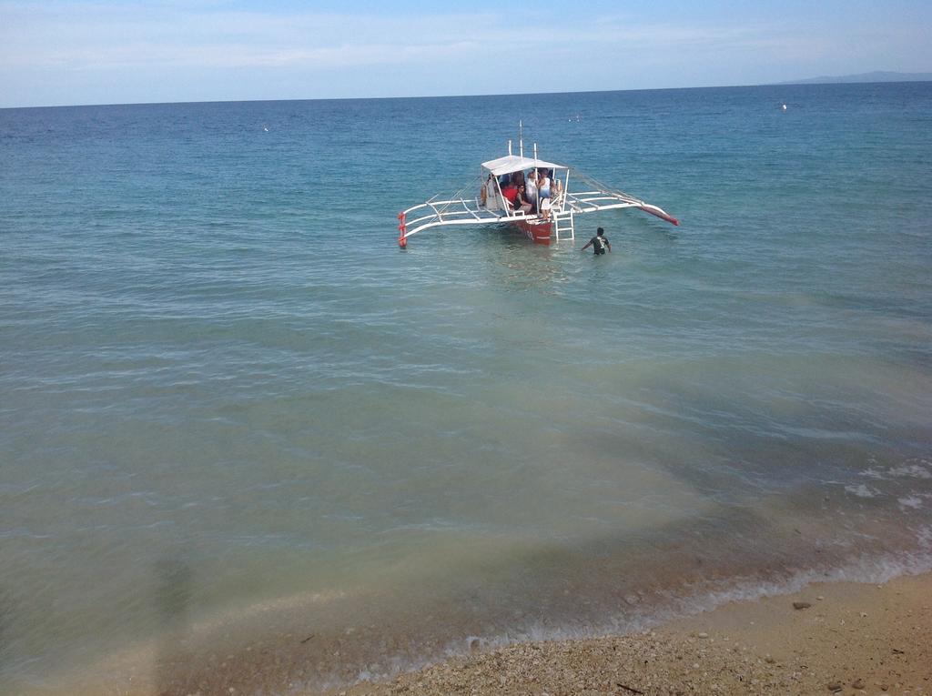 Oslob Garden Stay Beach Resort Екстер'єр фото