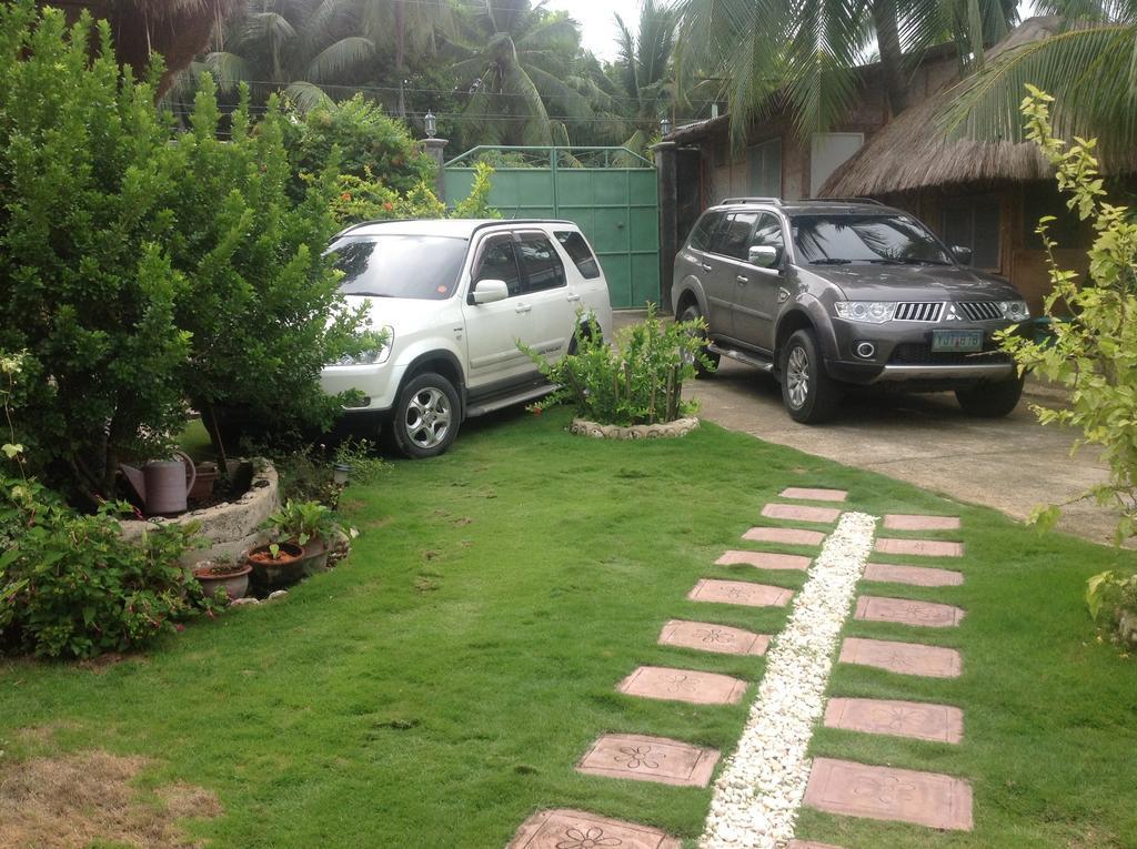 Oslob Garden Stay Beach Resort Екстер'єр фото